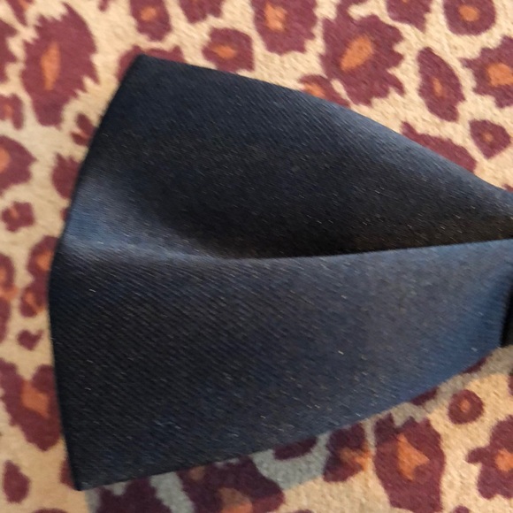 NWOT formal matte black bowtie, pre-tied - Picture 3 of 16
